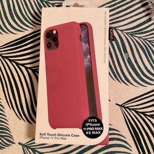 New in box! Silicone, mauve, iPhone 11 PRO MAX or XS MAX cell phone case